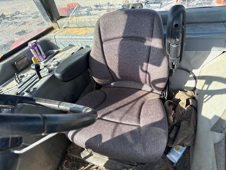 case-ih-7150-image-36