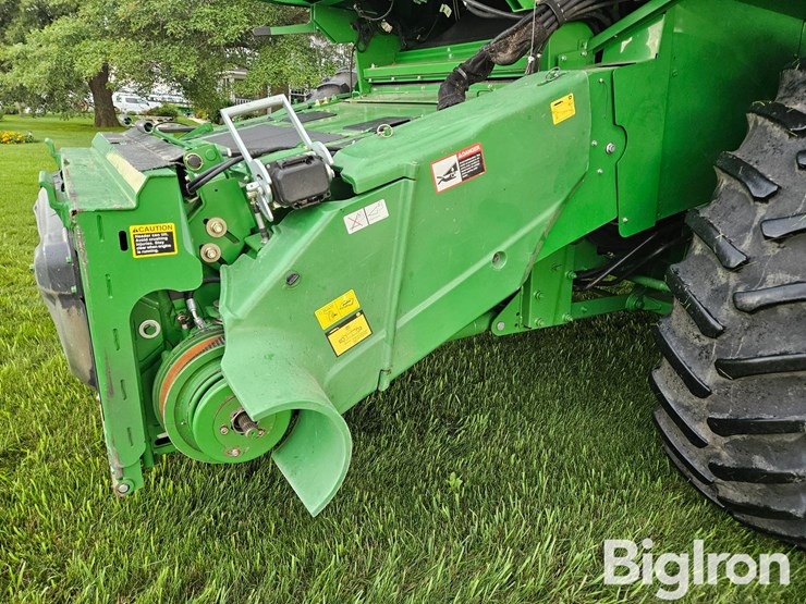 2011-john-deere-9770-sts-image-13