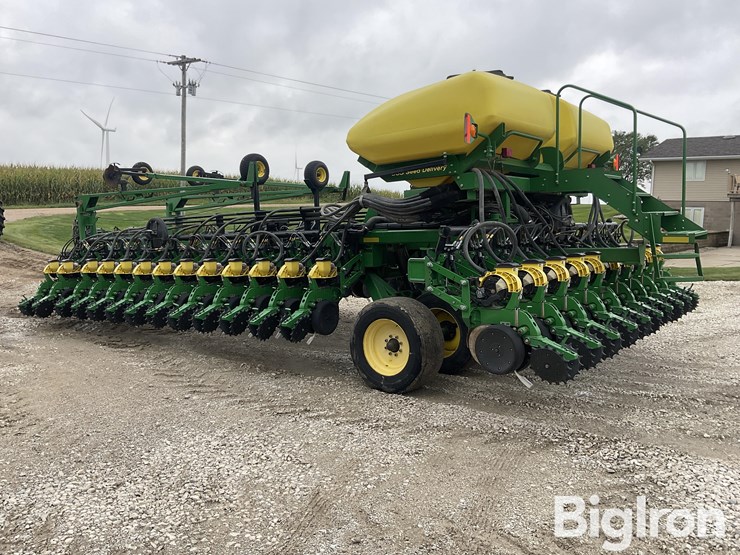 2012-john-deere-db60-image-7