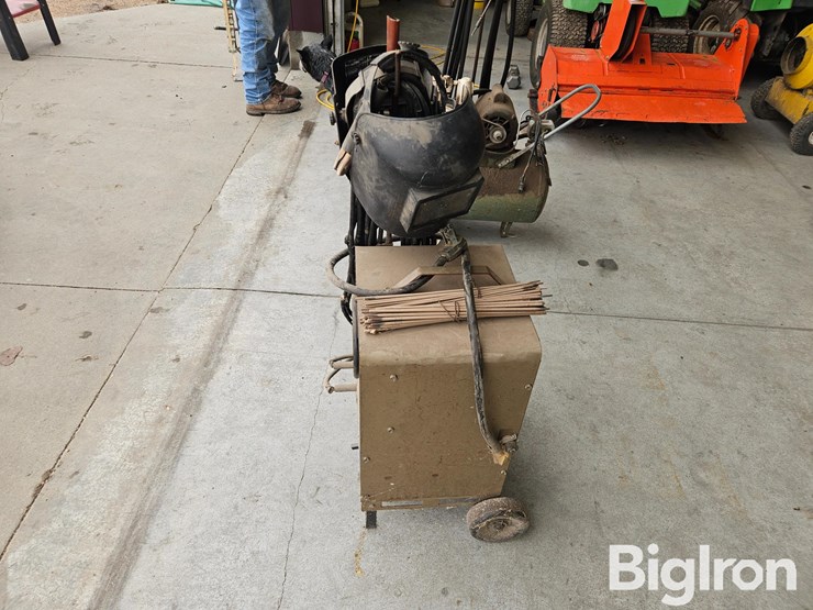 hobart-t-225-stick-welder-image-7