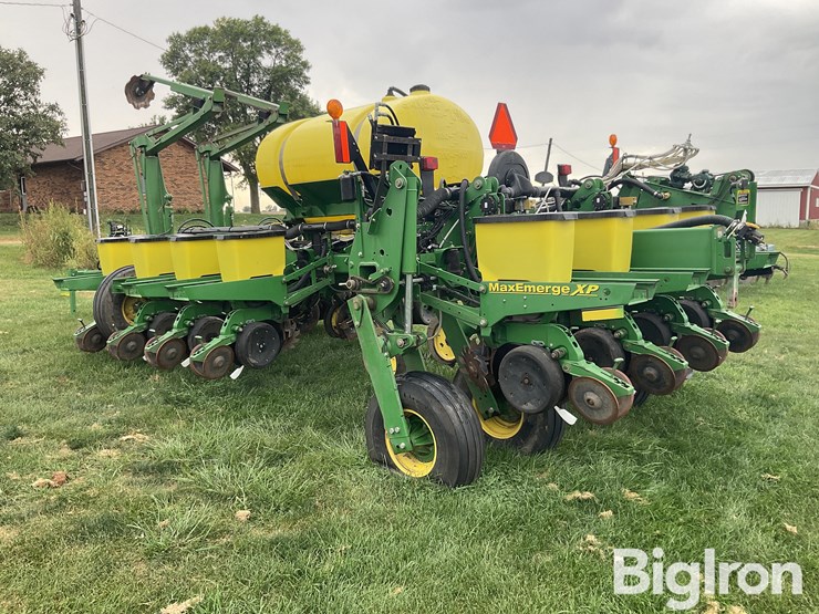 2009-john-deere-1770nt-image-7