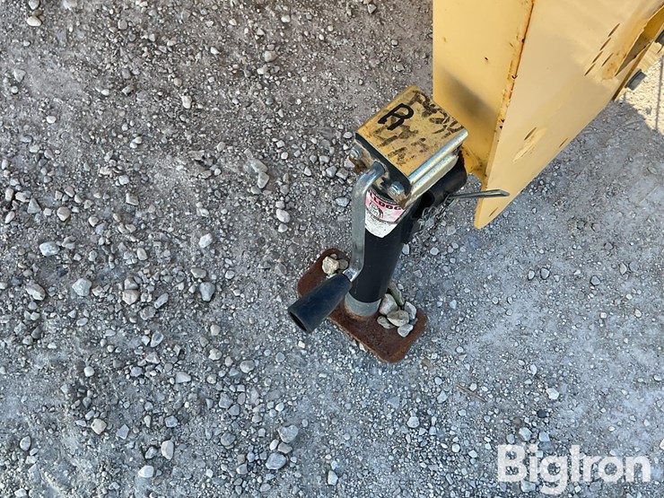 2009-new-holland-283-image-9