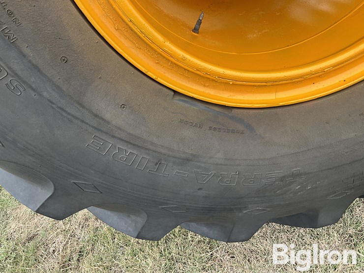 goodyear-66x43.00-25-flotation-terra-tire-w/8-bolt-rim-image-17