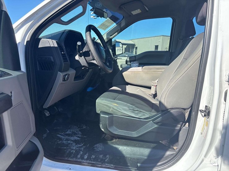 2017-ford-f150-image-10