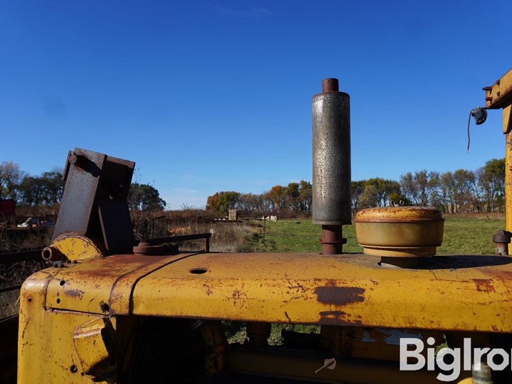 caterpillar-d6-image-12