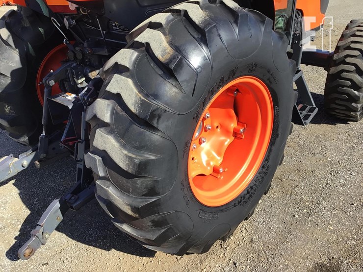 2015-kubota-m7060-image-19