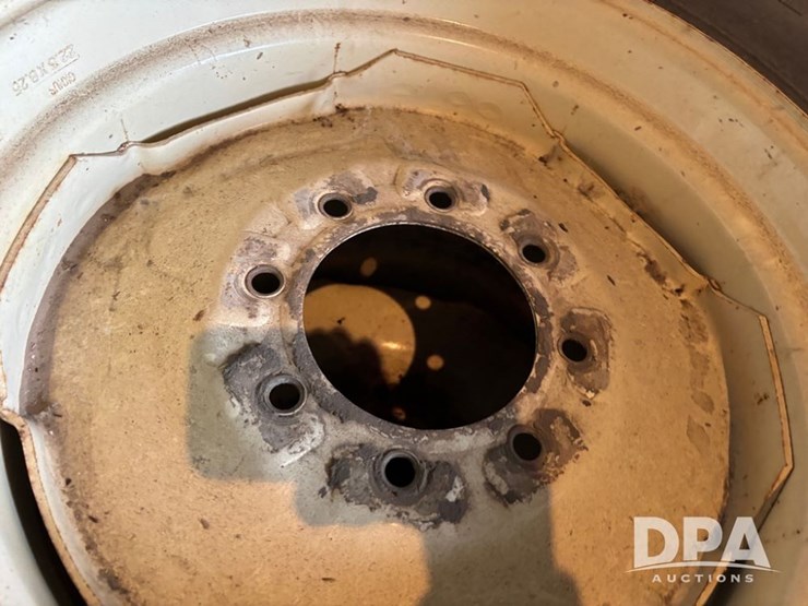 implement-tires-(dr12575)-image-8