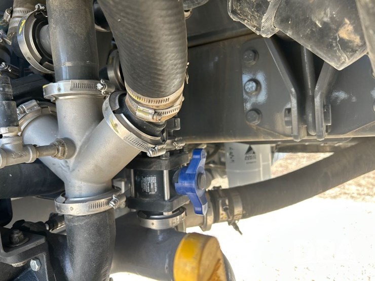 2016-ag-chem-rg1100b-image-49