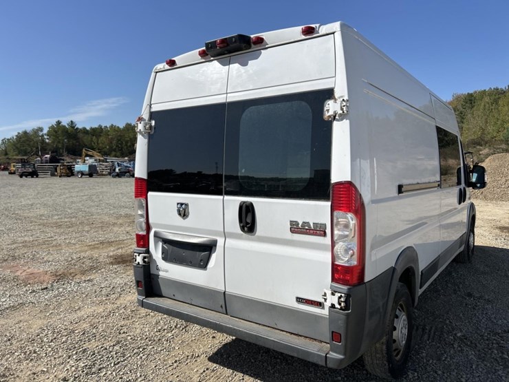2016-ram-promaster-3500-image-15