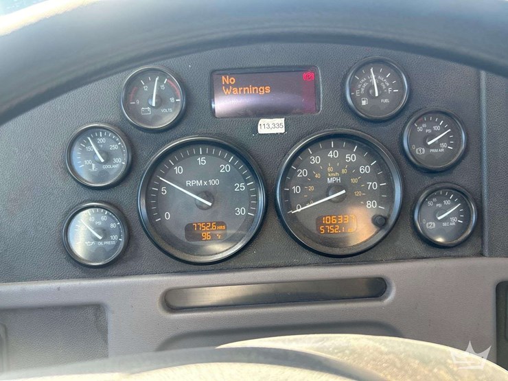 2013-peterbilt-367-image-13