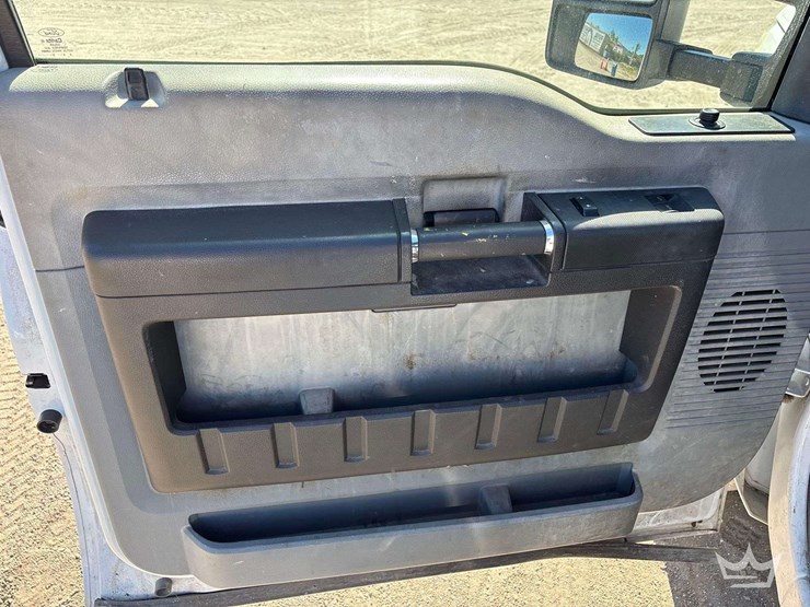 2015-ford-f350-image-13