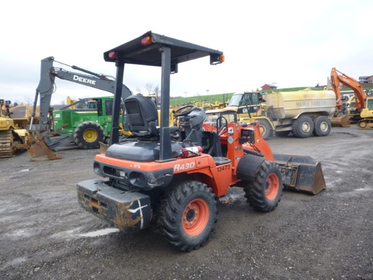 kubota-r430-image-26