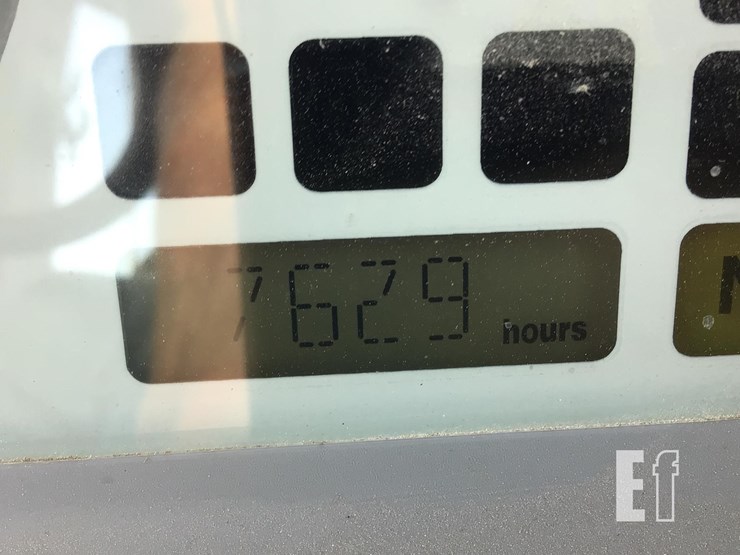 2007-deere-244j-image-22