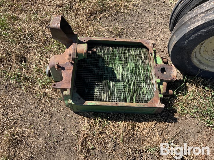 1956-john-deere-720-image-10