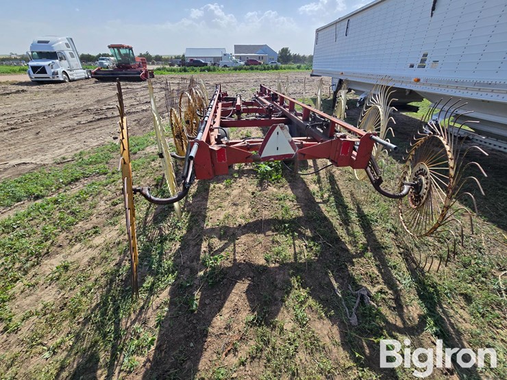 h&s-bi-fold-rake-image-6