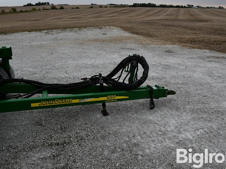 john-deere-1690-ccs-image-10