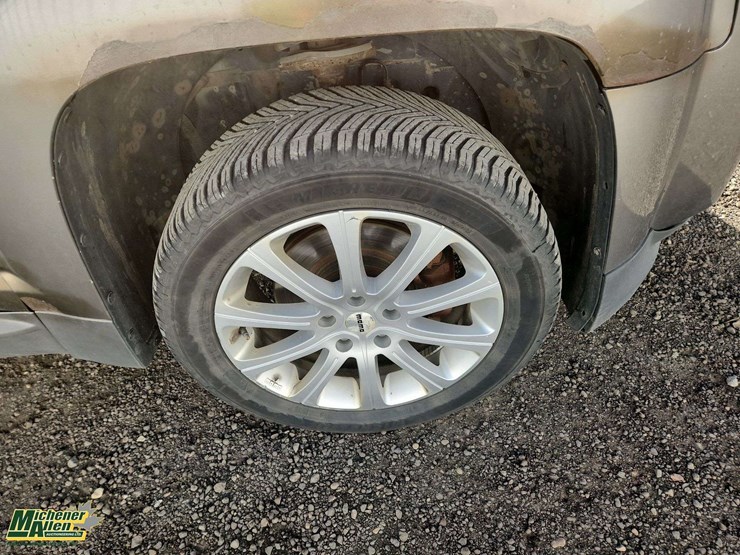 2012-gmc-terrain-slt-image-33