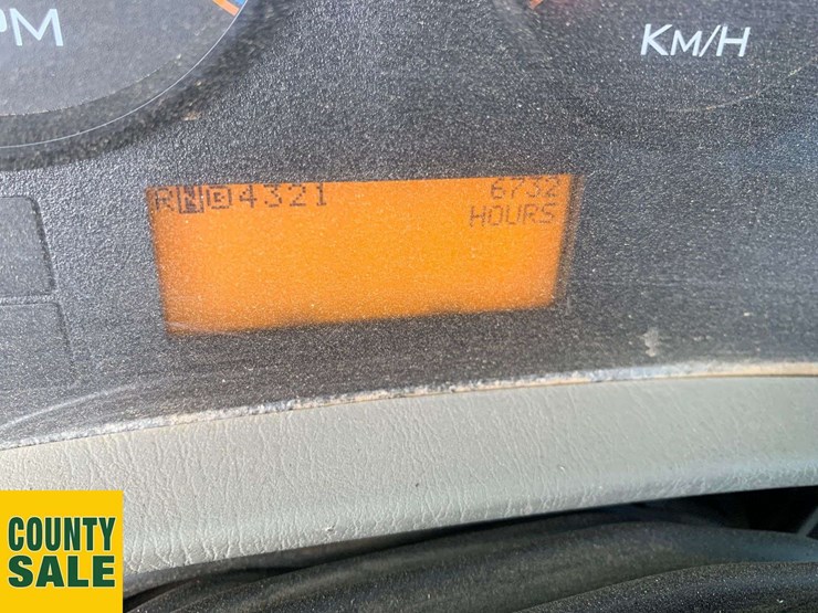 2013-international-durastar-4400-image-8