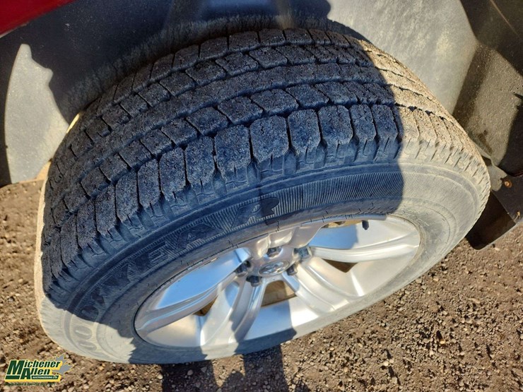 2014-dodge-1500-image-32