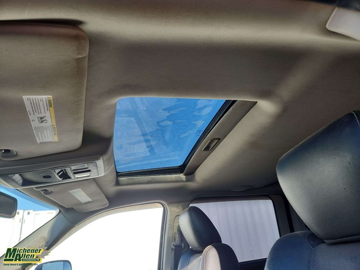 2014-dodge-1500-image-16