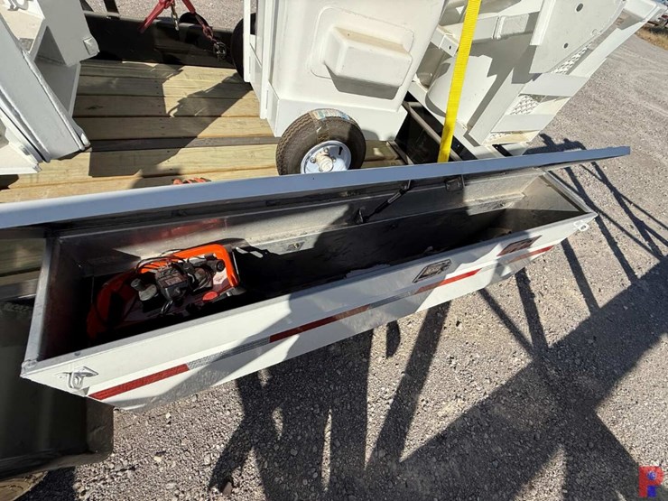 2004-sdp-ez-hauler-image-10