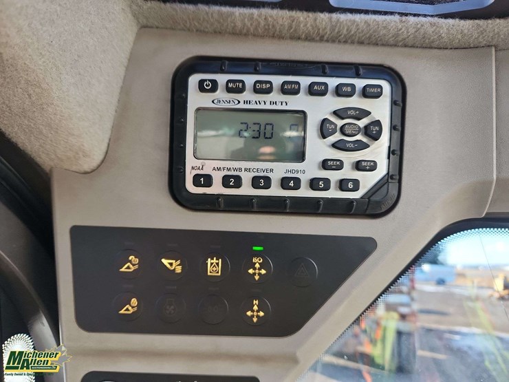 2014-volvo-mct135c-image-28