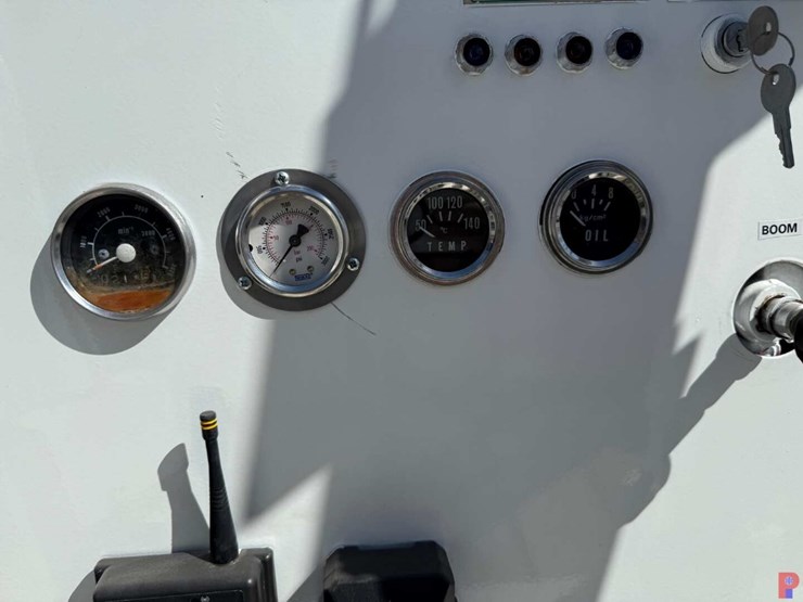 2004-sdp-ez-hauler-image-24