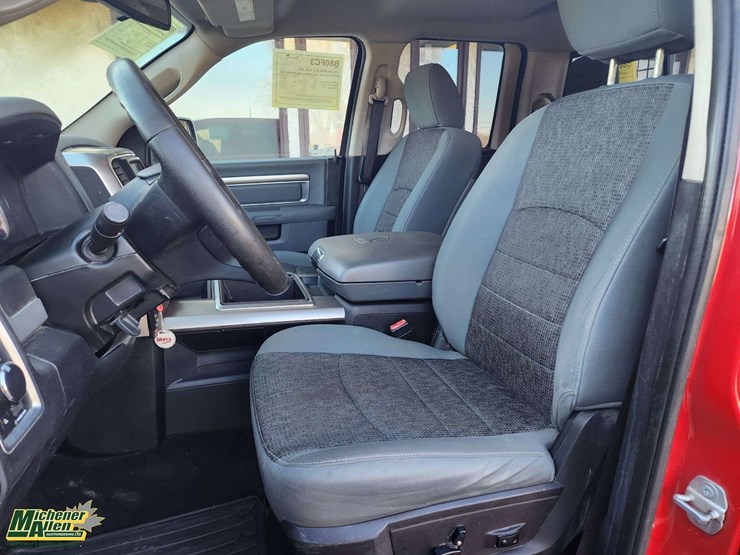 2015-dodge-1500-image-29