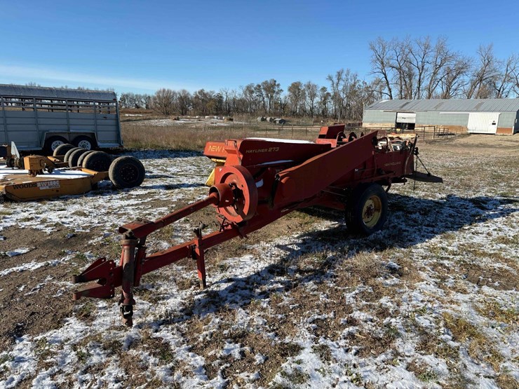 new-holland-273-image-1