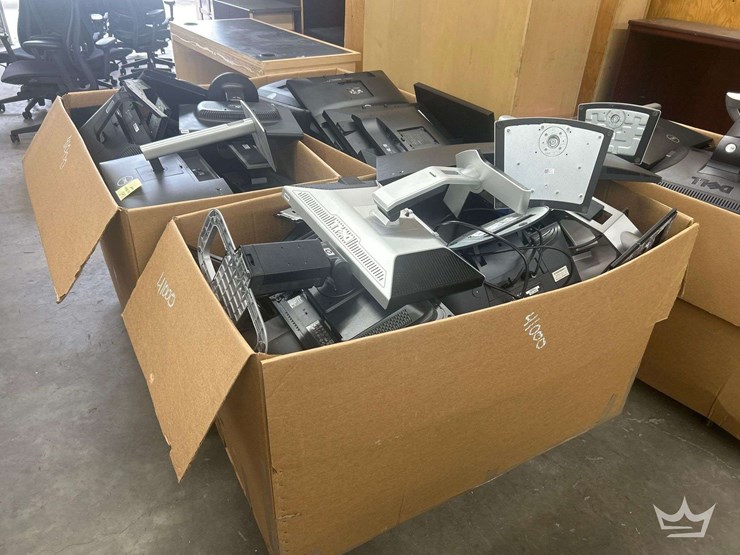 bins-of-monitors,-stands-and-dock-stations-image-1