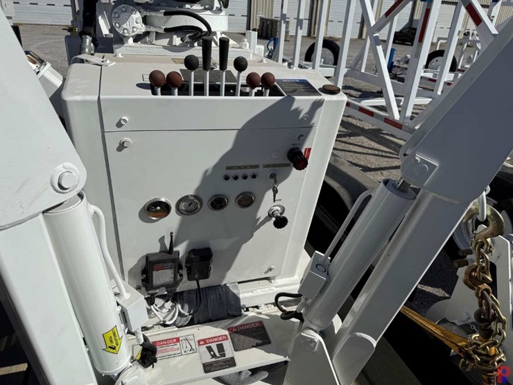 2004-sdp-ez-hauler-image-20