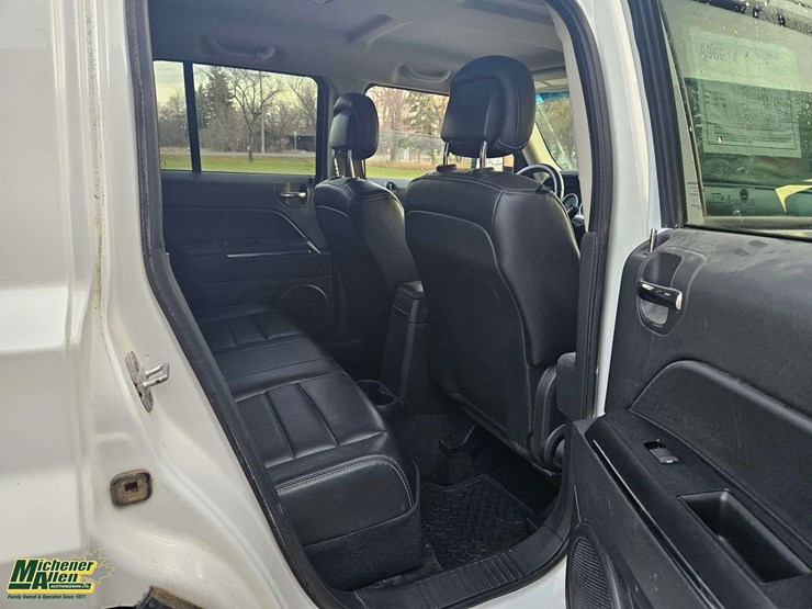 2014-jeep-patriot-image-41