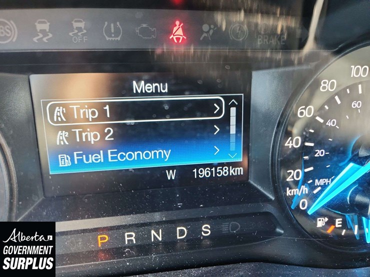 2016-ford-explorer-image-8