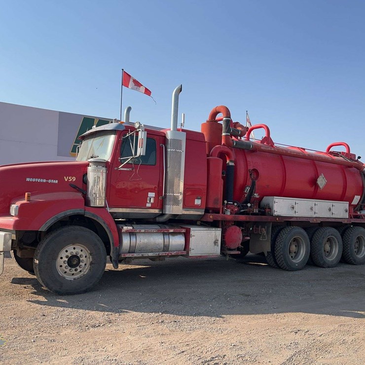 2003 WESTERN STAR 4900