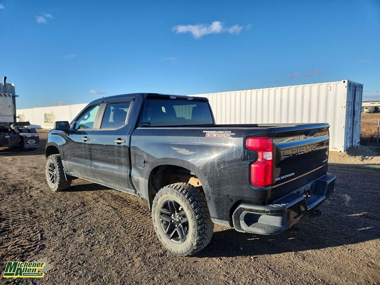 2019-chevrolet-silverado-1500-image-3