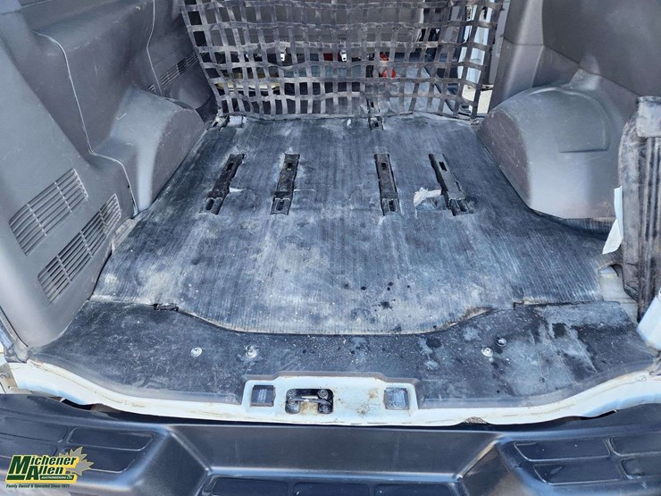 2012-chevrolet-express-2500-image-10