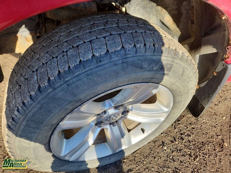 2014-dodge-1500-image-31