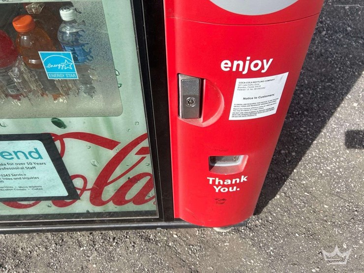 vending-machine-image-7