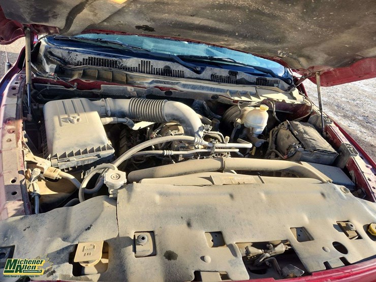 2014-dodge-1500-image-27