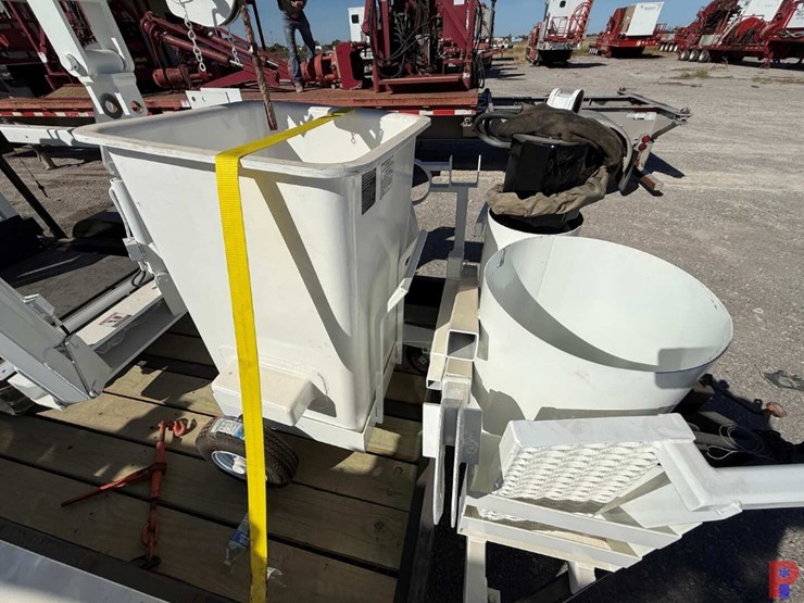 2004-sdp-ez-hauler-image-9