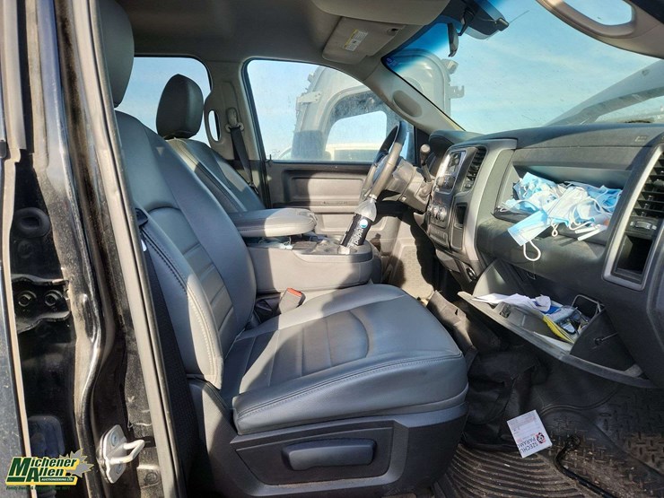 2014-dodge-1500-image-11