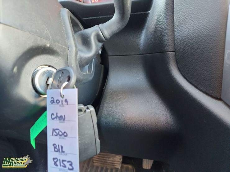 2019-chevrolet-silverado-1500-image-11