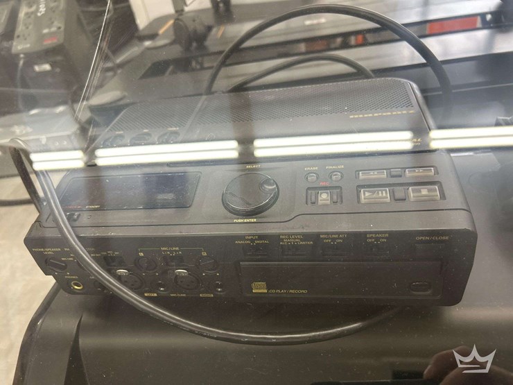 miscellaneous-office-accessories-image-3