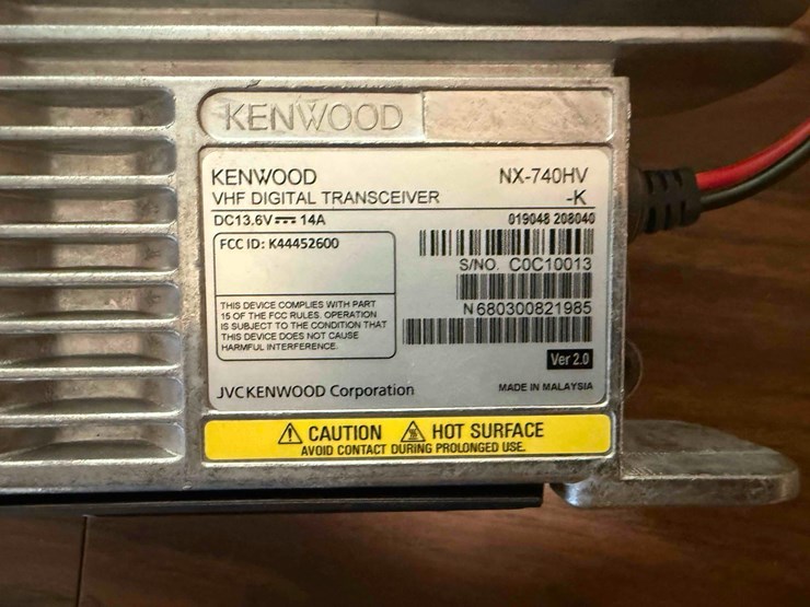 motorola/kenwood-radios-image-2