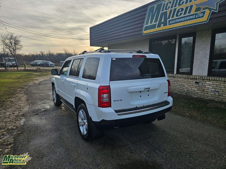 2014-jeep-patriot-image-3