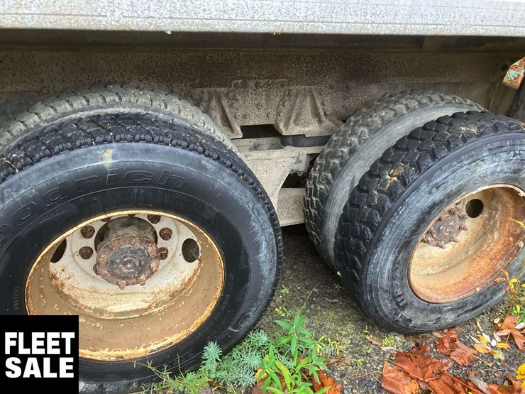 2000-international-4900-image-9