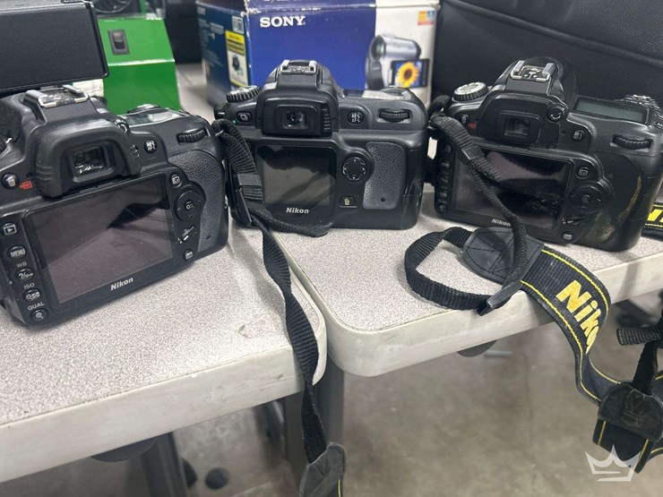 cameras-and-video-camera-image-4