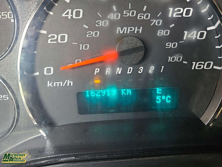 2011-chevrolet-express-1500-image-23