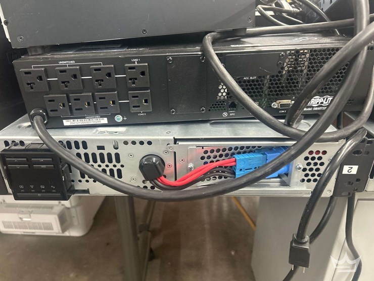 ups-and-power-supplies-image-4