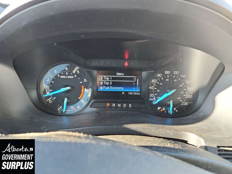 2016-ford-explorer-image-9